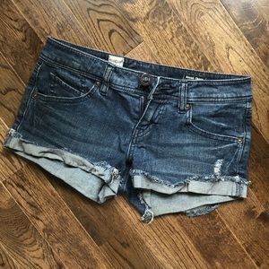 Volvo soundcheck shorts